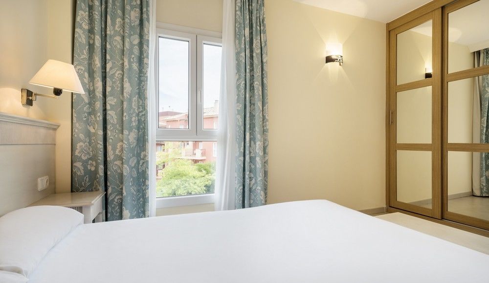Aparthotel Ilunion Sancti Petri Novo Sancti Petri Εξωτερικό φωτογραφία