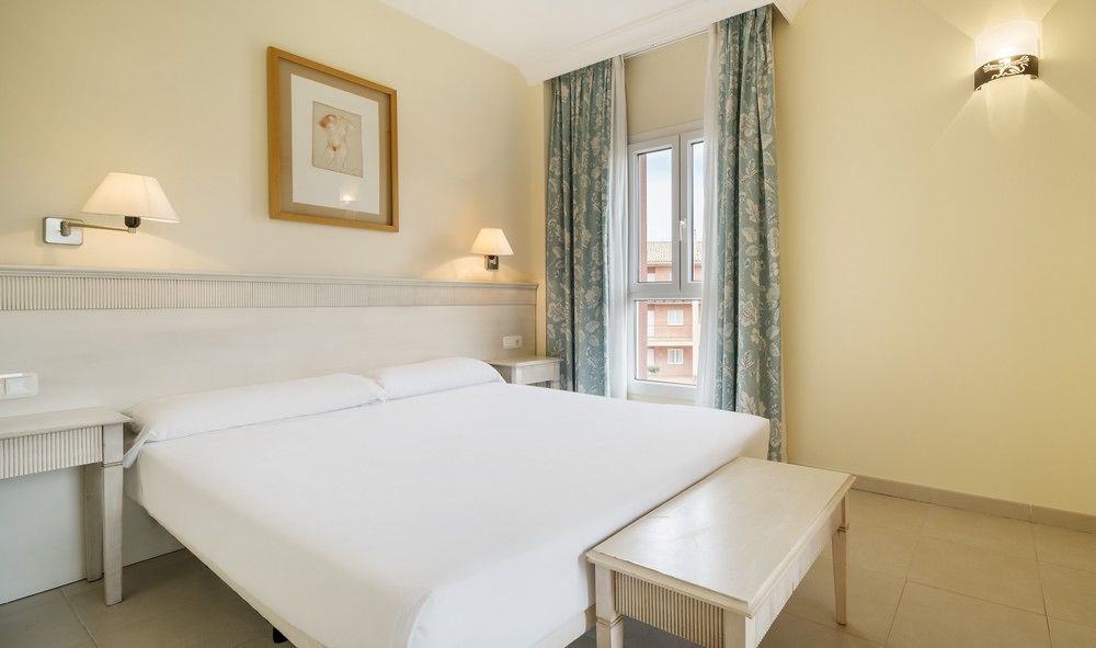 Aparthotel Ilunion Sancti Petri Novo Sancti Petri Εξωτερικό φωτογραφία